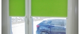 Odświeżenie wnętrza - kompaktowe, zielone rolety mini.